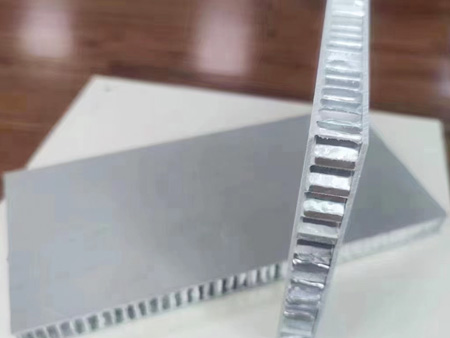 山東蜂窩板廠家